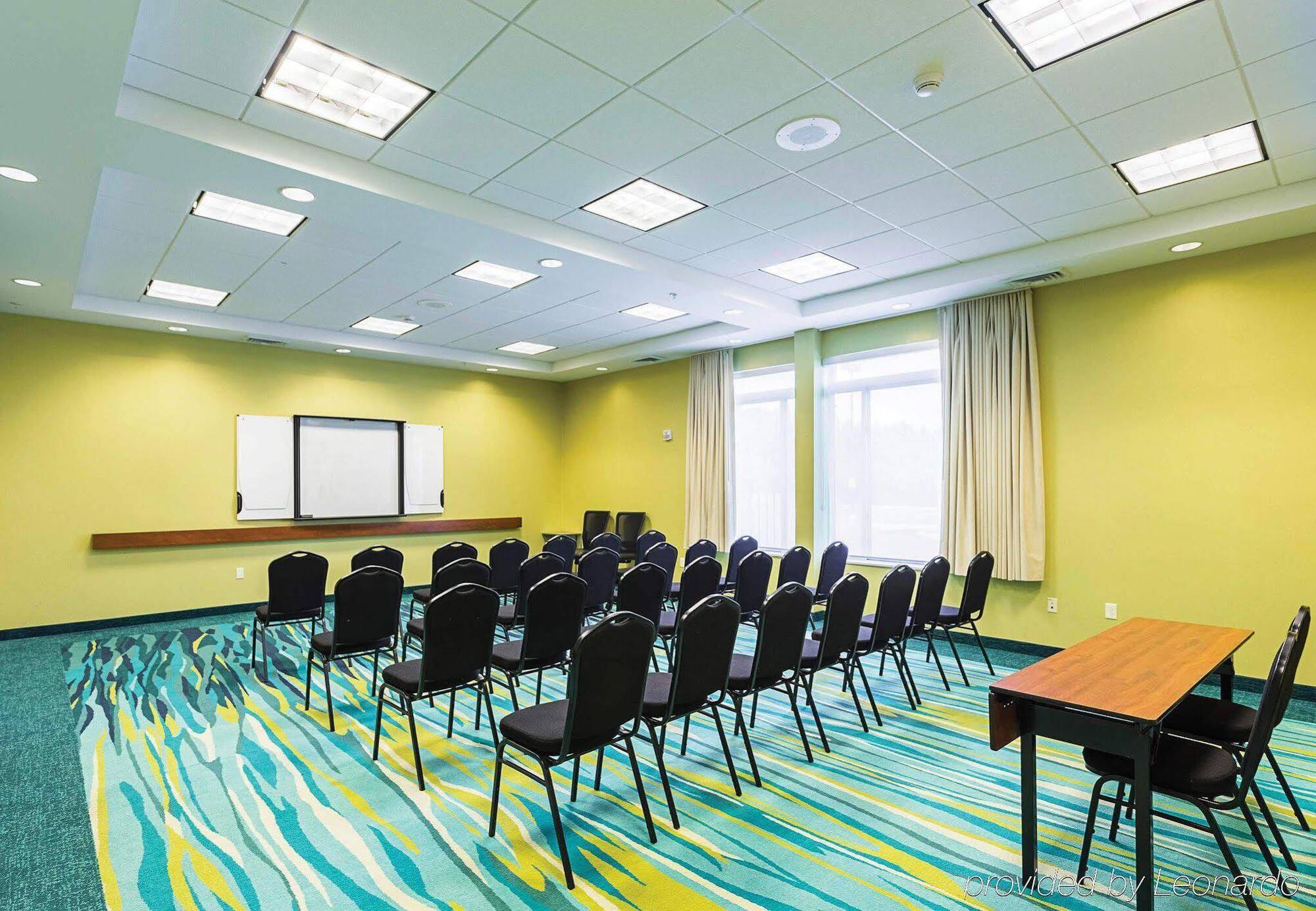 Springhill Suites Tampa North/Tampa Palms מראה חיצוני תמונה
